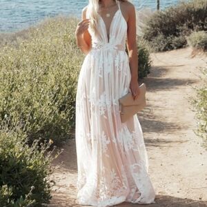 Elegant White Floral Maxi Dress